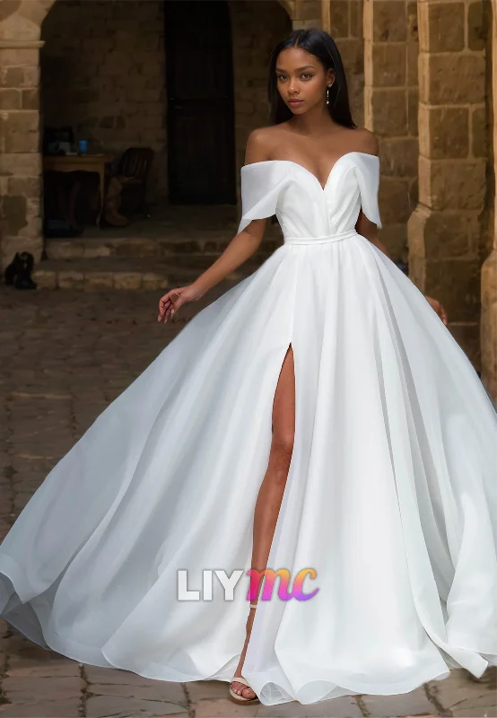 V-Neck Strapless Pleated Side Slit A-Line Beach Wedding Dress