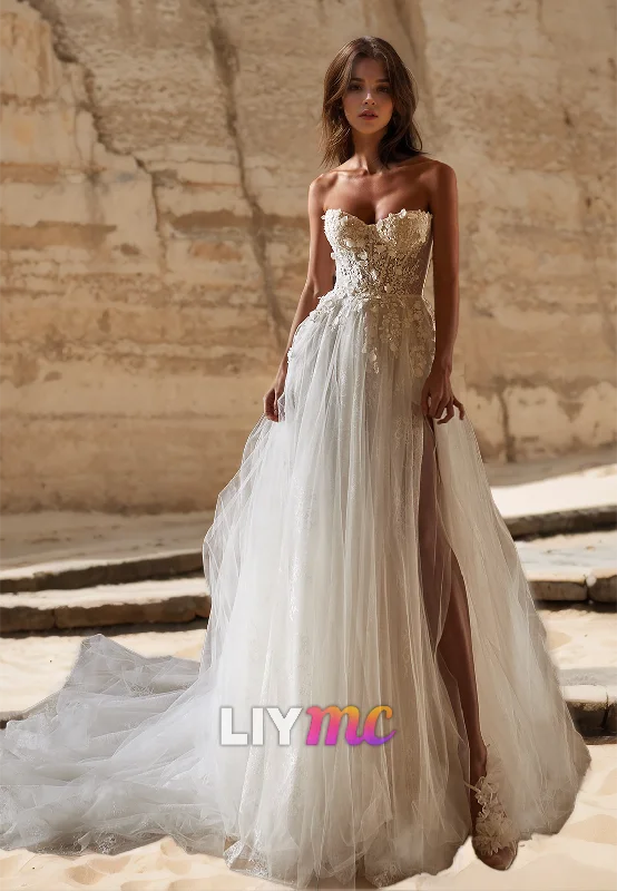 Sweetheart Strapless Tulle Appliques A-Line Beach Wedding Dress