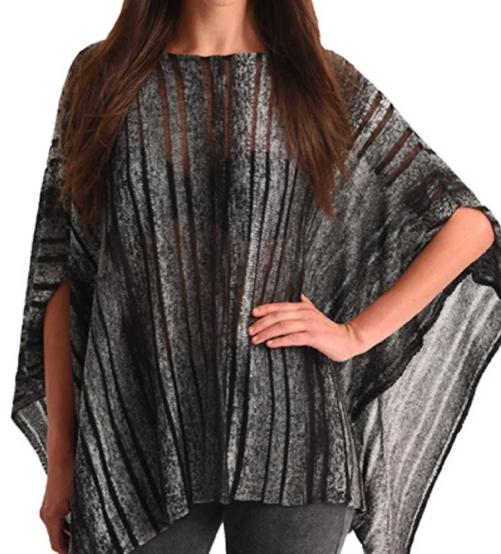 Color Cut-Out Poncho In Black