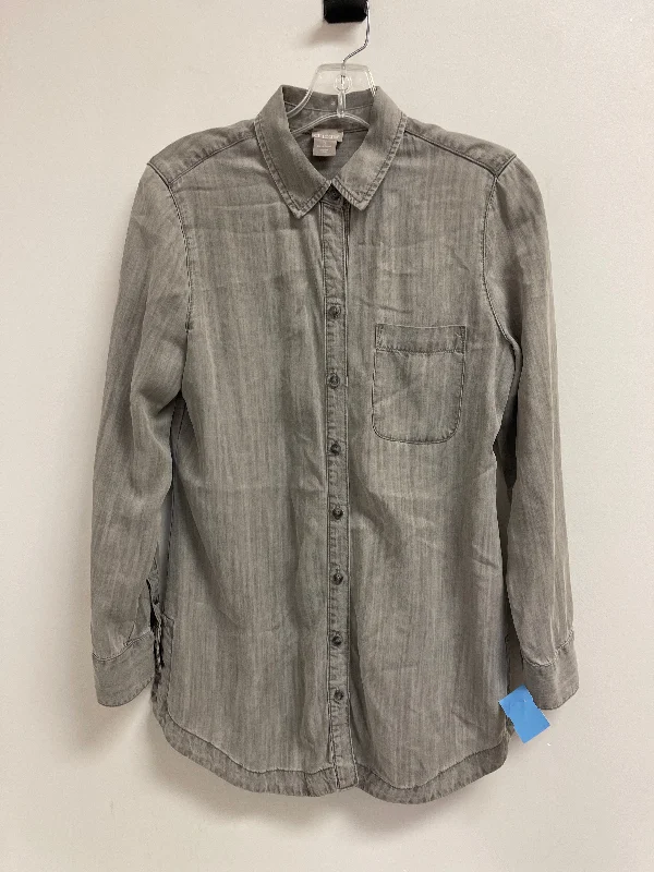 Top Long Sleeve By Chicos In Grey, Size: S