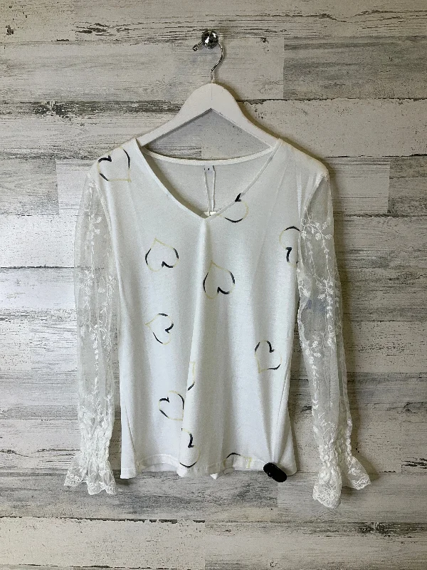 Top Long Sleeve By Clothes Mentor In White, Size: S